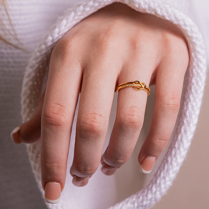 Mother & Daughter - Gold Linked Forever Ring