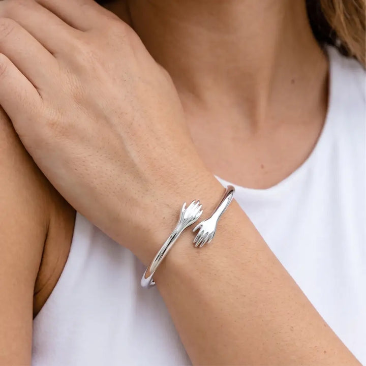 Hug Bracelet