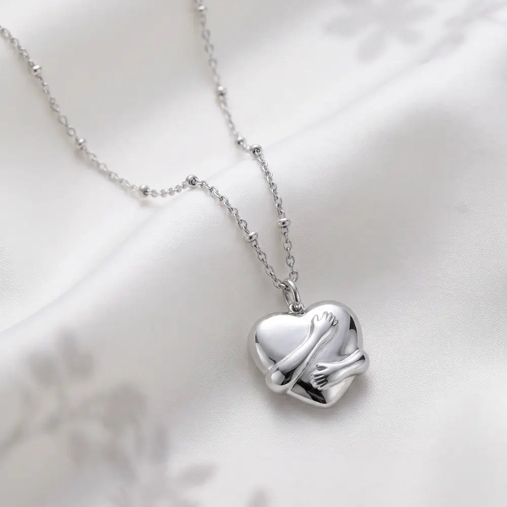 Hug Necklace
