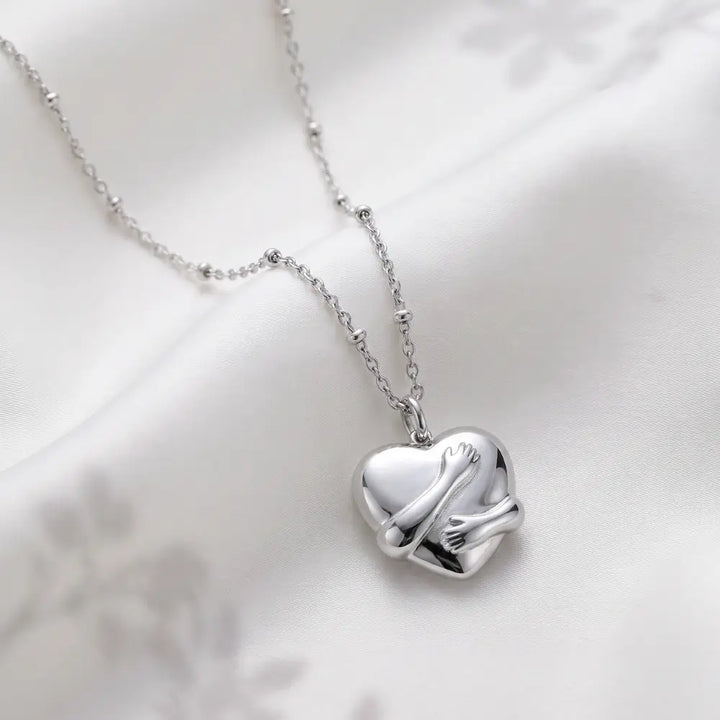 Hug Necklace