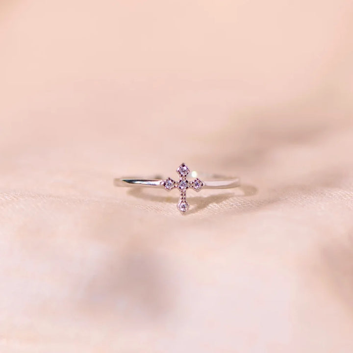 God's Love - Teardrop Cross Ring